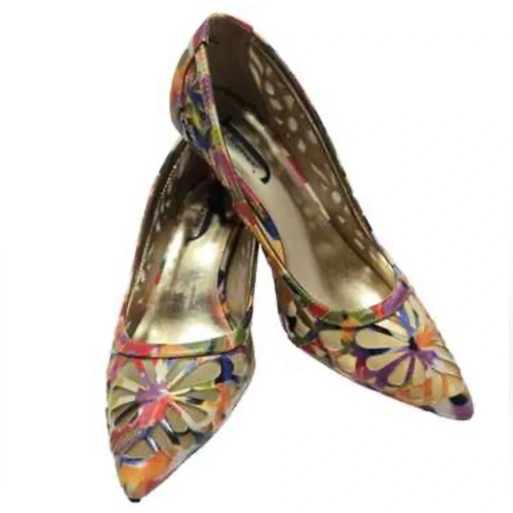 J. Renee Winsett Rainbow Abstract floral Kitten Heels🔥 - Picture 2 of 11